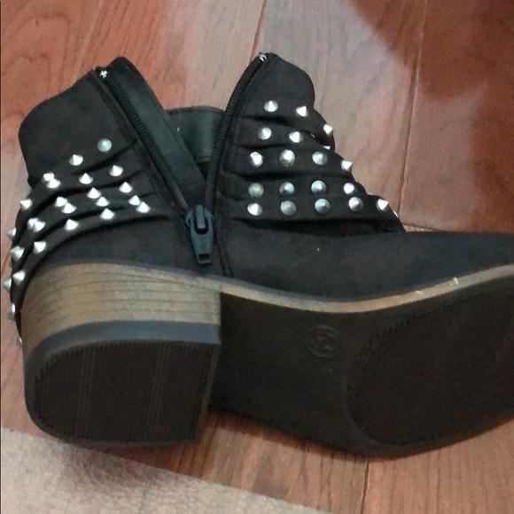 Booties - Picture 3 of 3